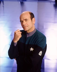 Akutläkarhologram I ombord USS Voyager