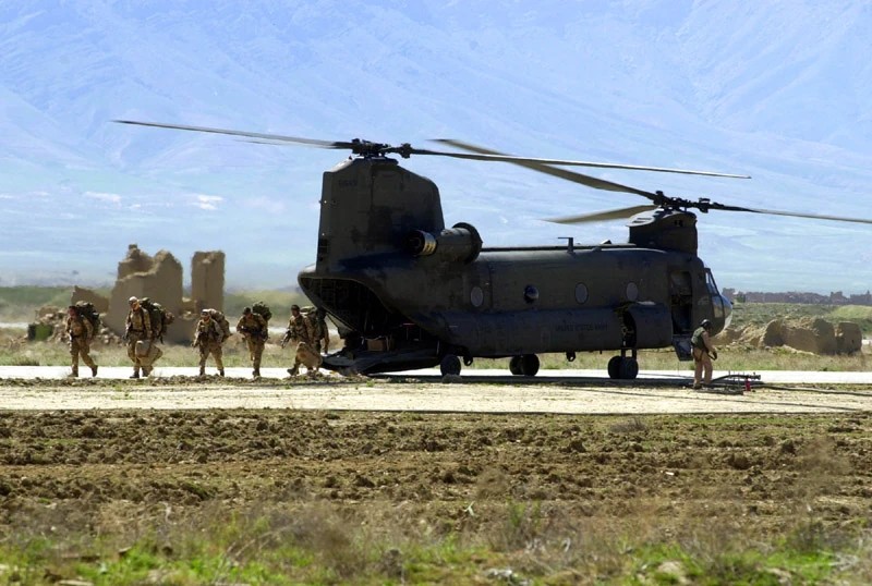 Bagram uk-commando-return01