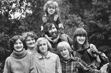 henson family in 1977 left to r...