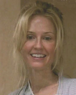 Vanessa Branch als Karen Pace