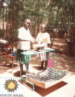 Solar-cooker-design--photo-Devos Cooker