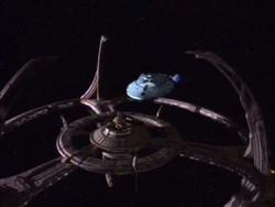Voyager leaves Deep Space Nine