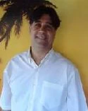 Luiz Antônio Lobue dubs the voice of John Locke