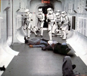 Sturmtruppen stürmen Tantive IV.jpg