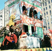 Macys-sesamefloat2001