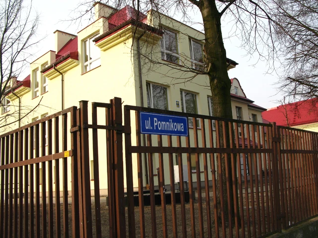 Plik:SP3 leweskrzydło2.JPG