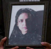 4x09 PhotoNadia.jpg