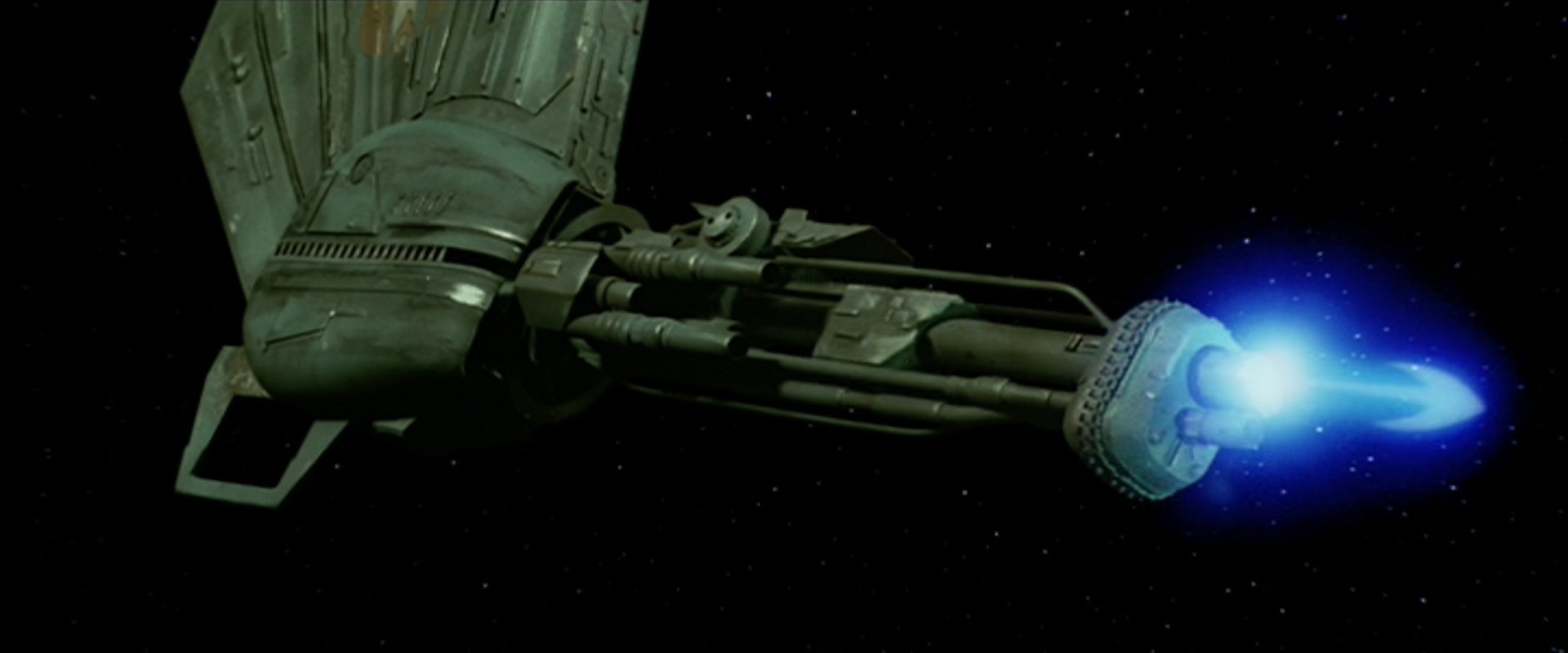 Klingon_Bird-of-Prey,_disruptor_cannon.jpg