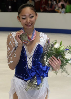 Miki Ando Podium 2008 Skate America.jpg