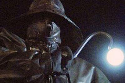 http://images1.wikia.nocookie.net/__cb20090609011524/horrormovies/images/7/77/The_Fisherman.jpg