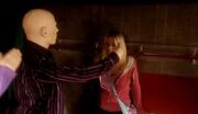 Rose cornered by Autons