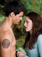 NewMoonStill02