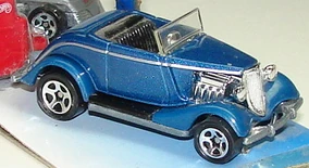 33 Ford Conv BluR.JPG