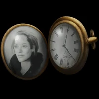 Public-Enemies-Loot-5-Locket-of-Billie.jpg