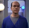 Qomar singing holographic matrix.jpg