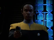 Tuvok possessed by the Komar