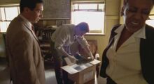 3x01-dutch-feet