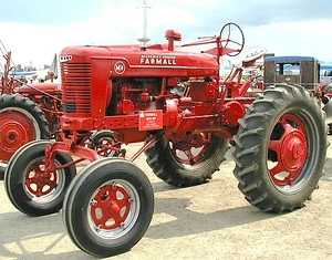 McCormick-Deering Farmall MV 1945