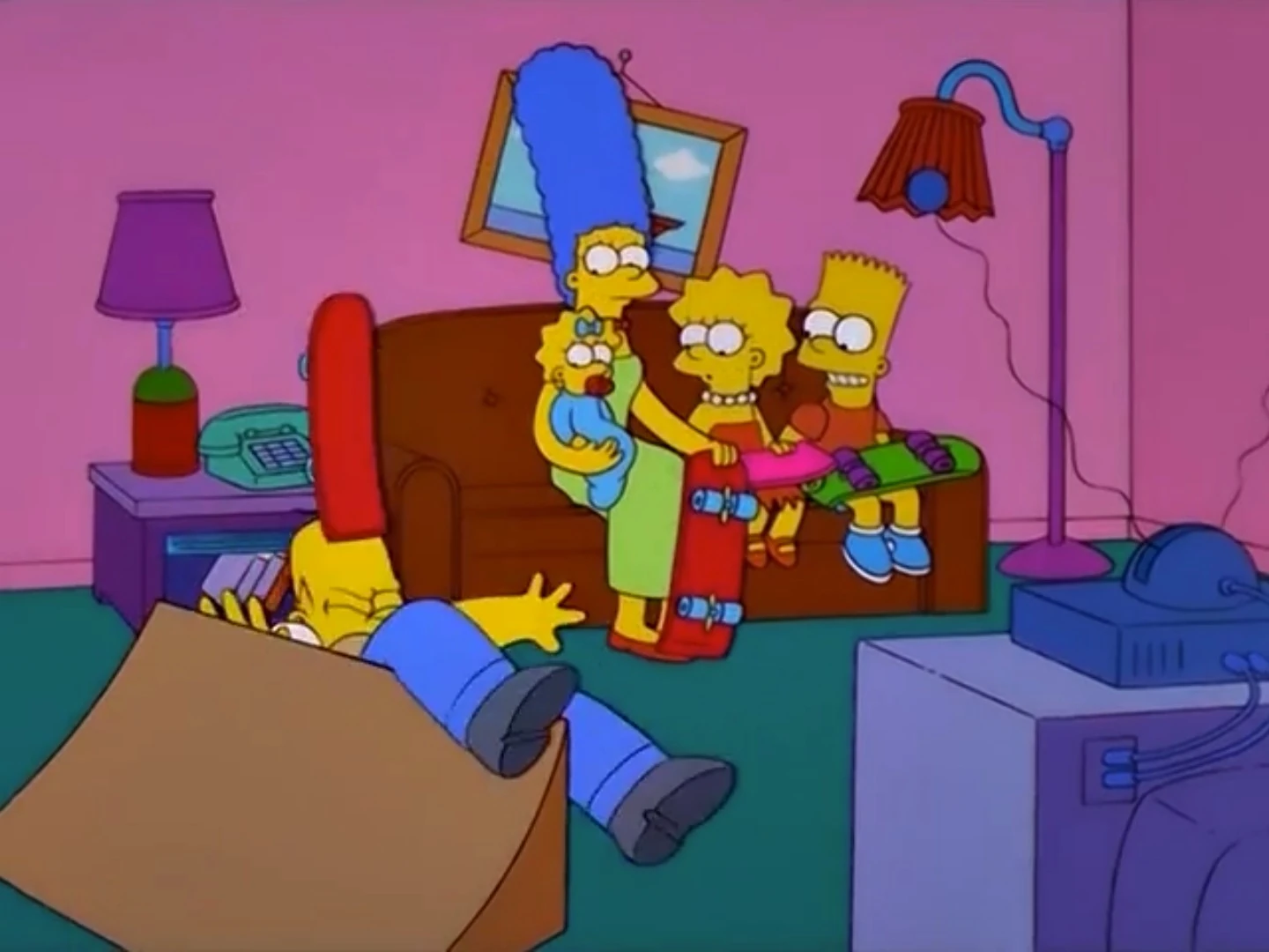 http://images1.wikia.nocookie.net/__cb20100707164933/simpsons/images/f/fc/CouchGagS12E05.jpg