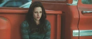 Bella-New-Moon-caps-bella-swan-9744097-1024-433