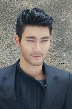 Siwon.jpg