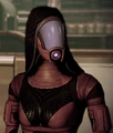Elan'Shiya bust glances camera-right.png