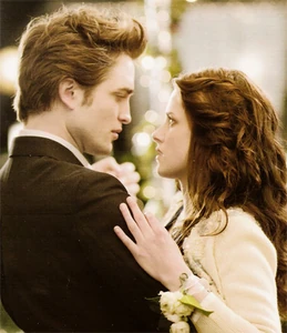 Robert-kristen-prom-dance