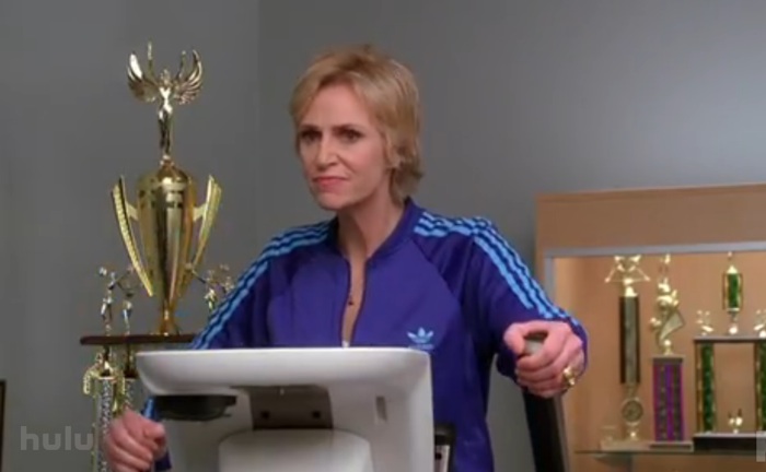 Jane-lynch-sue-sylvester-treadmill-glee