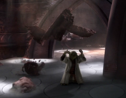 Yoda tilt brokken op met de Force