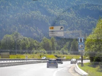 N205 (5)