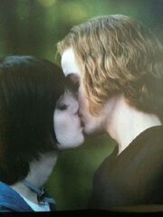Alice-and-Jasper-KISS-Eclipse-companion-still-alice-and-jasper-13196330-480-640