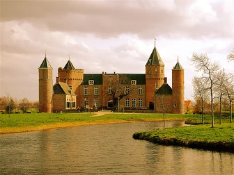 WESTHOVE CASTLE.jpg