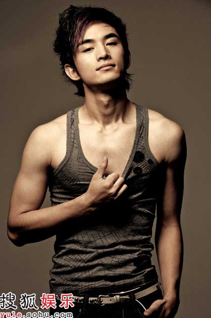 Xiao Chen Net Worth