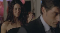 6x17-Kate Flashes Jack.jpg