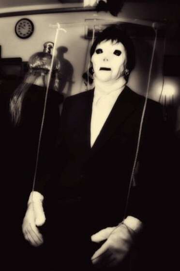 372px-Creepy-Marionette-Puppet-Costume.jpg