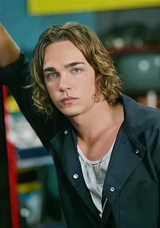 Sean Season 6