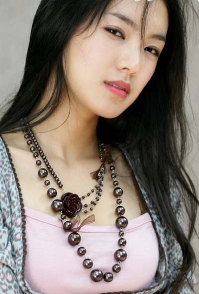 Shin Min Hee