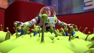 Buzz0005