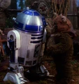 Artoo meets Wicket.png