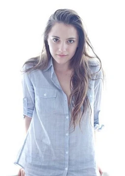 AlexaNikolas.jpg