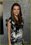 128px-Nathaliaramos6.jpg (10 KB) 128px-Nathaliaramos6