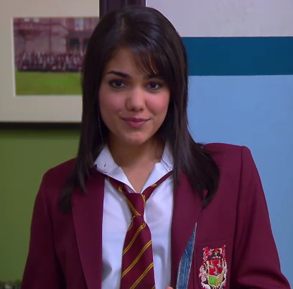 http://images1.wikia.nocookie.net/__cb20110219174827/the-house-of-anubis/images/d/d4/Bad-Girl_Mara.png