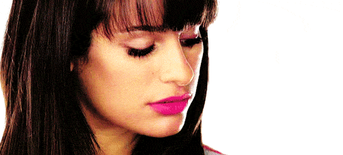 http://images1.wikia.nocookie.net/__cb20110226221547/glee/images/b/b8/LeaMichele.gif