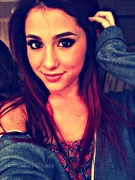 Ari (2)