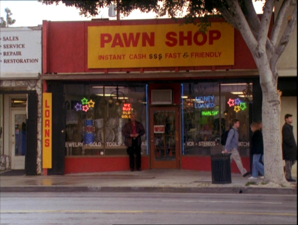Pawn shop petite