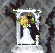 Muppet-Wedding-Cake-Topper