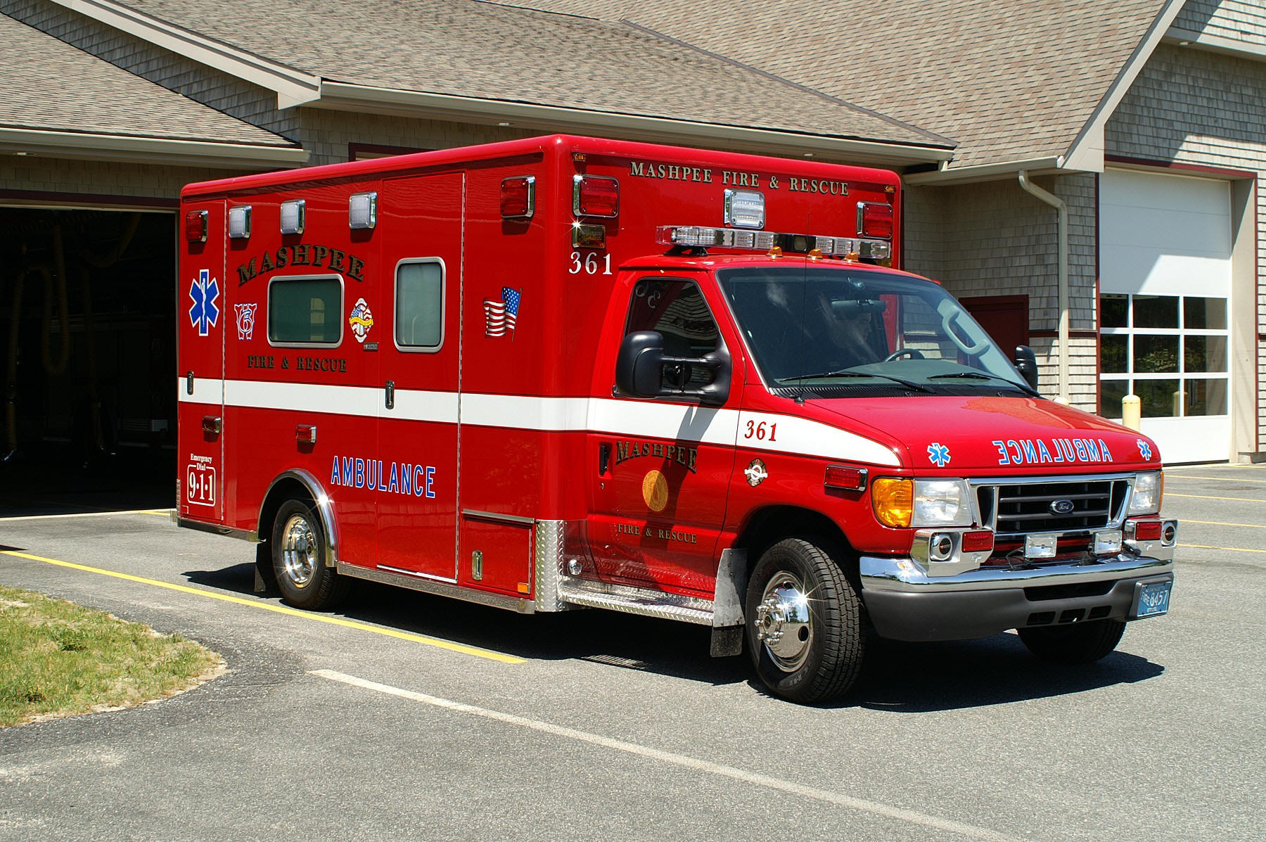 2011 ford ambulance wallpapers