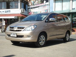 Toyota Innova face