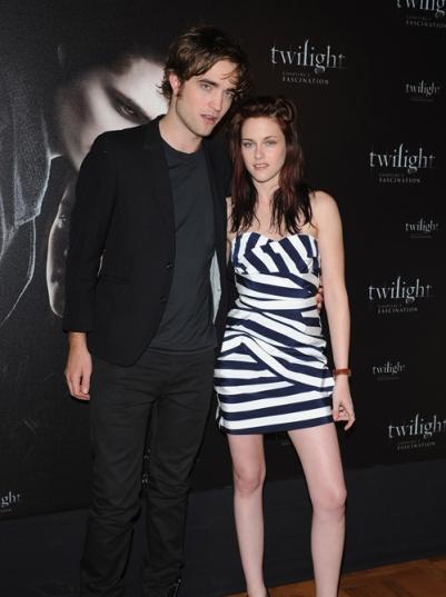 kristen stewart and robert pattinson. Featured on:User:Kittyjac, Gallery:Kristen Stewart and Robert Pattinson, 