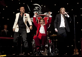 http://glee.wikia